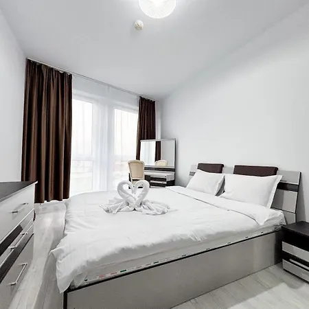 Julia Airport Private Parking-modern Apartman