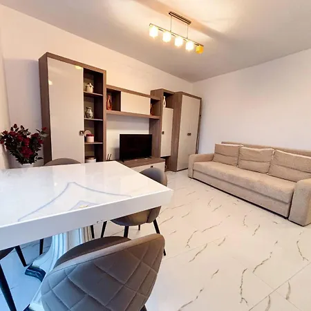 Julia Airport Private Parking-modern Apartment Cluj-Napoca