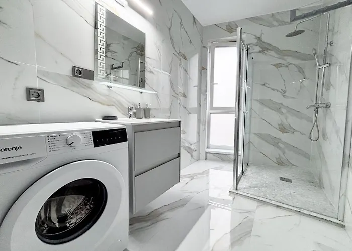 Julia Airport Private Parking