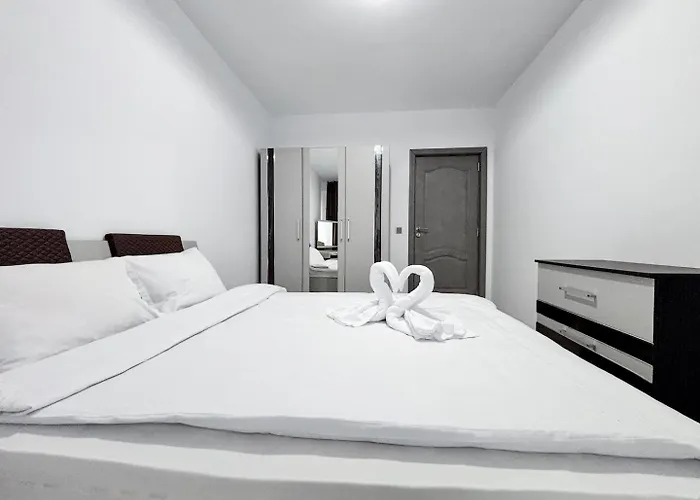 Julia Airport Private Parking Appartement *